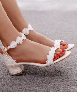 Lace White Block Heel Wedding Shoes With Pearls