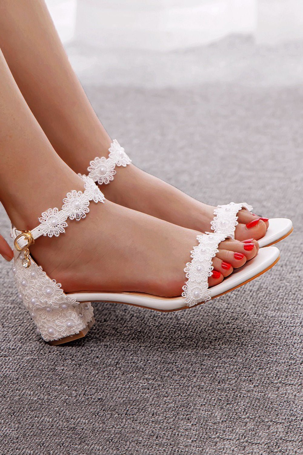 Lace White Block Heel Wedding Shoes With Pearls